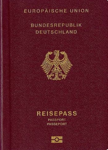 Copertina anteriore del passaporto tedesco Copertina anteriore del passaporto tedesco